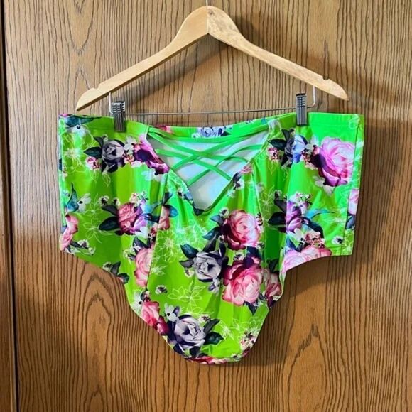 Torrid Neon Green Floral Lattice High Waist Swim Bottom 4X - Picture 3 of 10